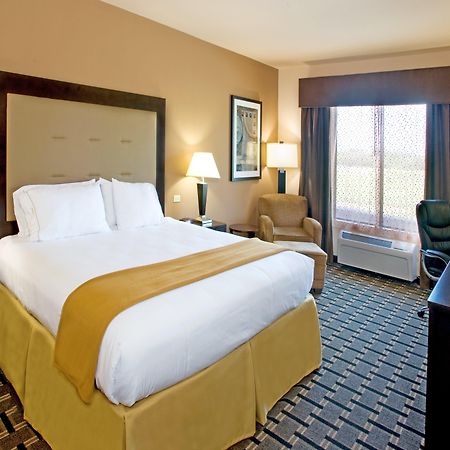 Holiday Inn Express And Suites Beeville By Ihg Cameră foto